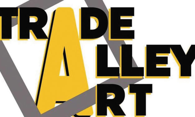 Spring Fashion Show At Trade Alley Art, Wednesday, April 17