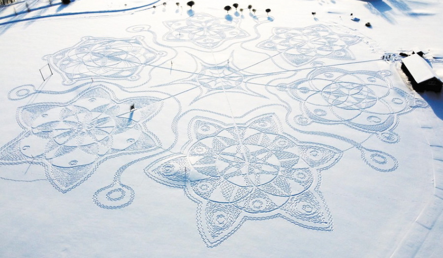 Finns Create Temporary Artwork On Snowy Golf Course