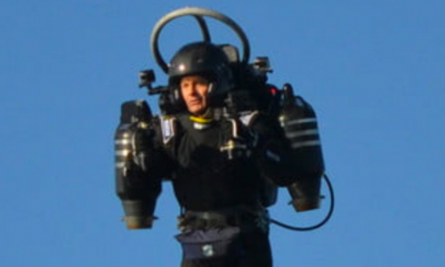 Los Angeles Air Traffic Control Warns ‘Jetpack Guy Is Back’