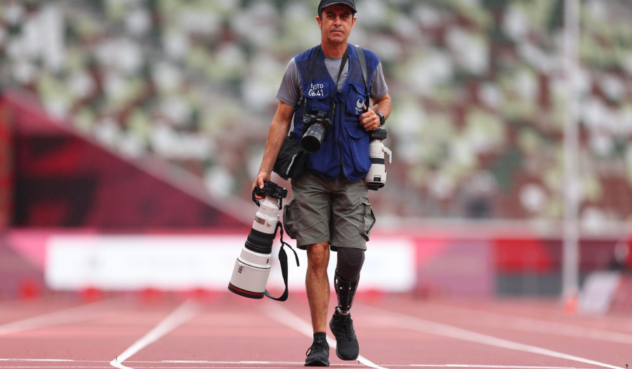 Photographer, His Leg Lost, Seeks Answers From Paralympians