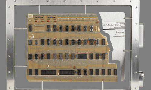 Jobs’ Apple-1 Computer Prototype Auctioned For $700K