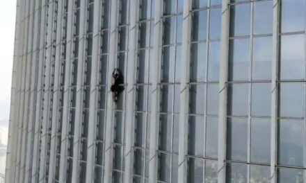 British Man Detained After  Climbing 72 Floors Of Skyscraper