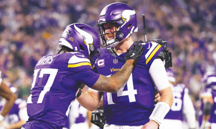 Darnold Gives Vikings Another Gem With  Career-High 377 Yards In 27-25 Win Over Packers