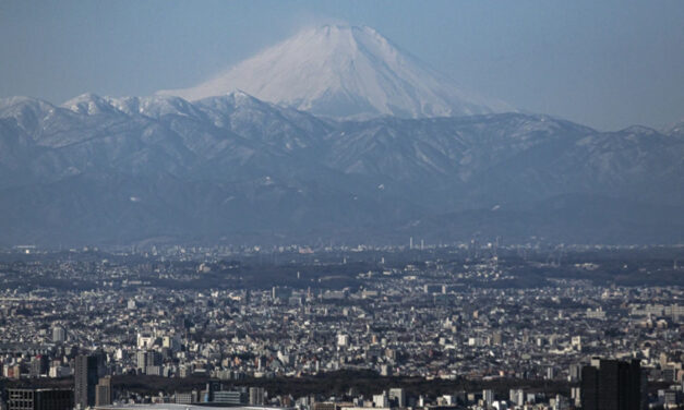 A Man Airlifted From Japan’s Mount Fuji Returns To The Slope Days Later And Is Rescued Again