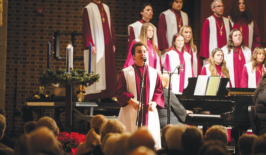 A Lenoir-Rhyne Christmas  Celebrates Peace And Joy This Holiday Season
