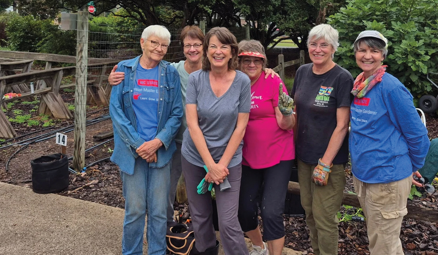 2026 Extension Master Gardener Applications Now Available