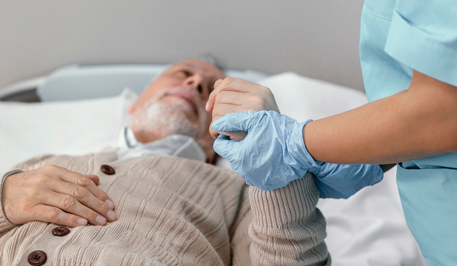 Carolina Caring Seeks  Compassionate Volunteers, Offers Free Training  On 1/31