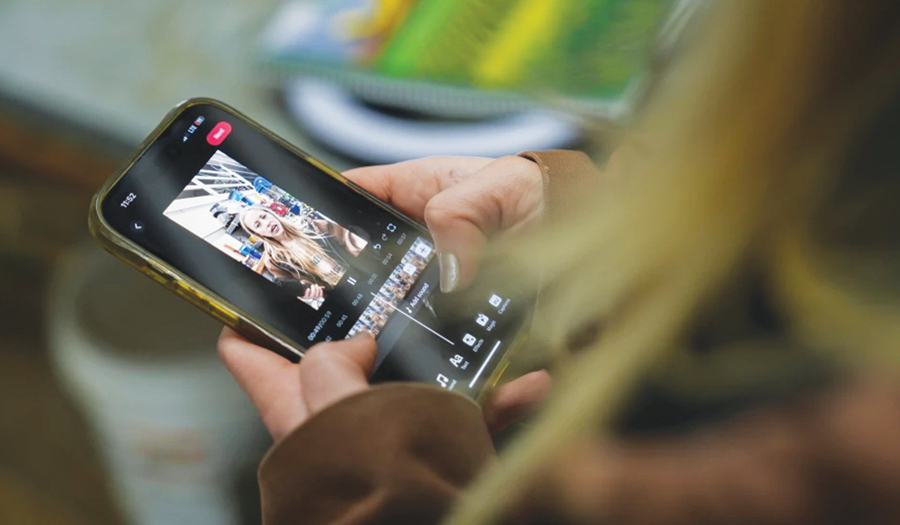 Having A Conversation And Creating Best Practices For Your Child’s Social Media Use