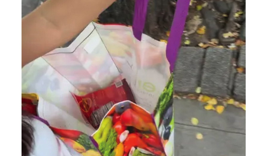 There’s An Easy Way To Get Rid Of All The Reusable Bags Piling Up In Your Home